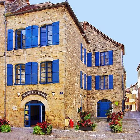 Gite La Maison Des Pelerins Villeneuve-dʼAveyron Kültér fotó