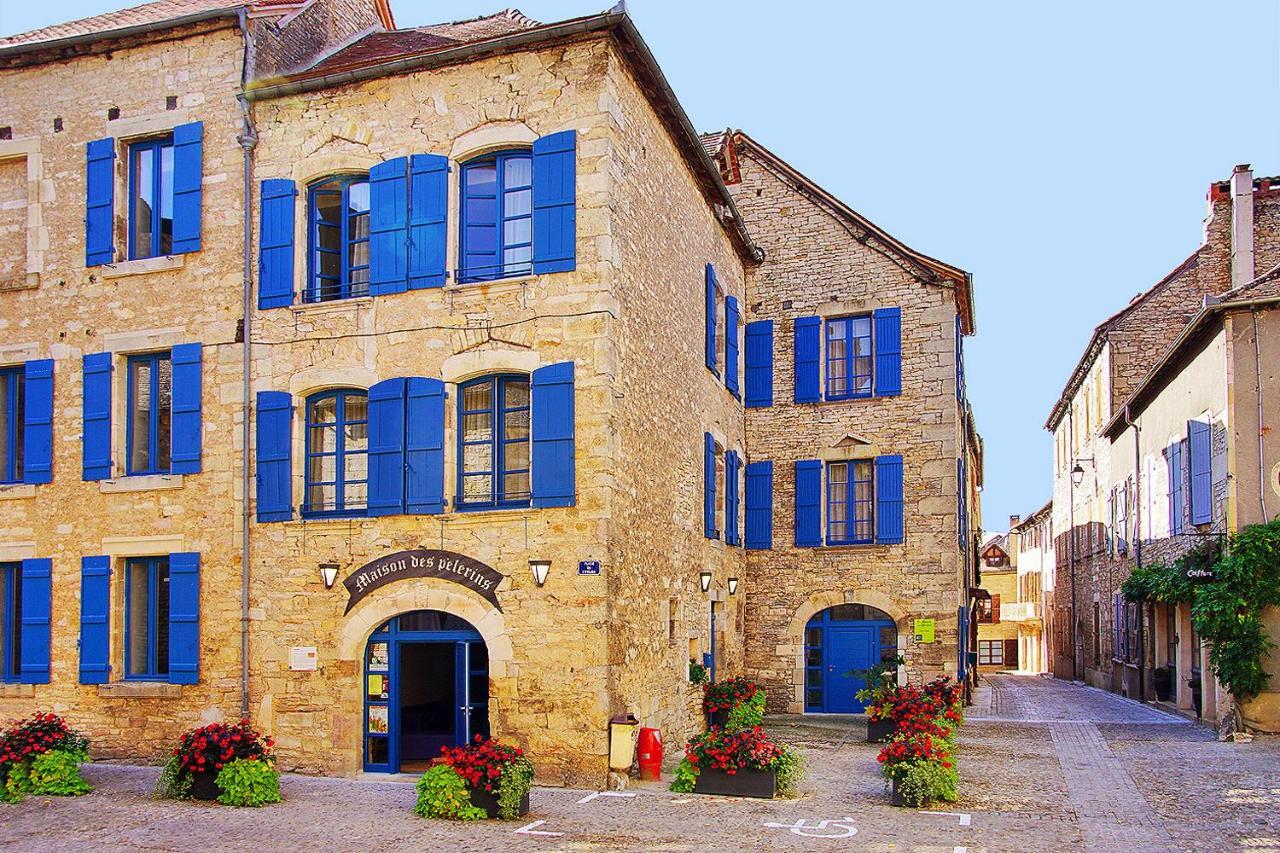 Gite La Maison Des Pelerins Villeneuve-dʼAveyron Kültér fotó