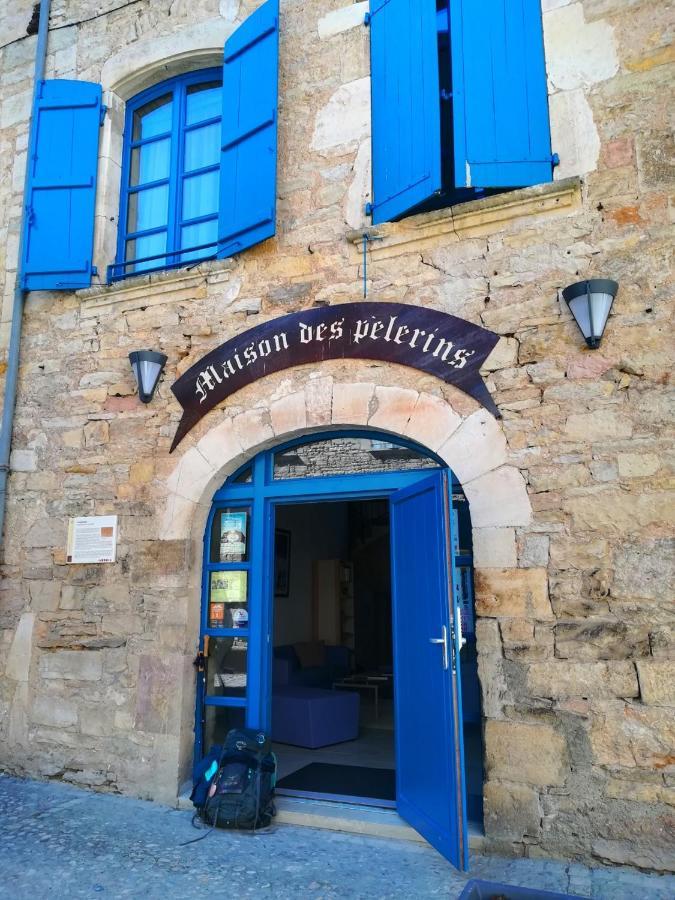Gite La Maison Des Pelerins Villeneuve-dʼAveyron Kültér fotó