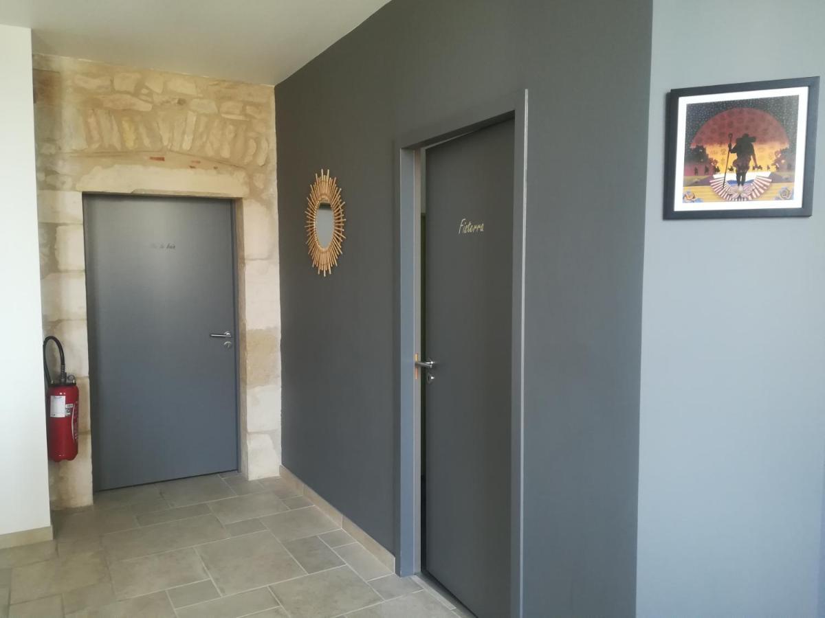 Gite La Maison Des Pelerins Villeneuve-dʼAveyron Kültér fotó